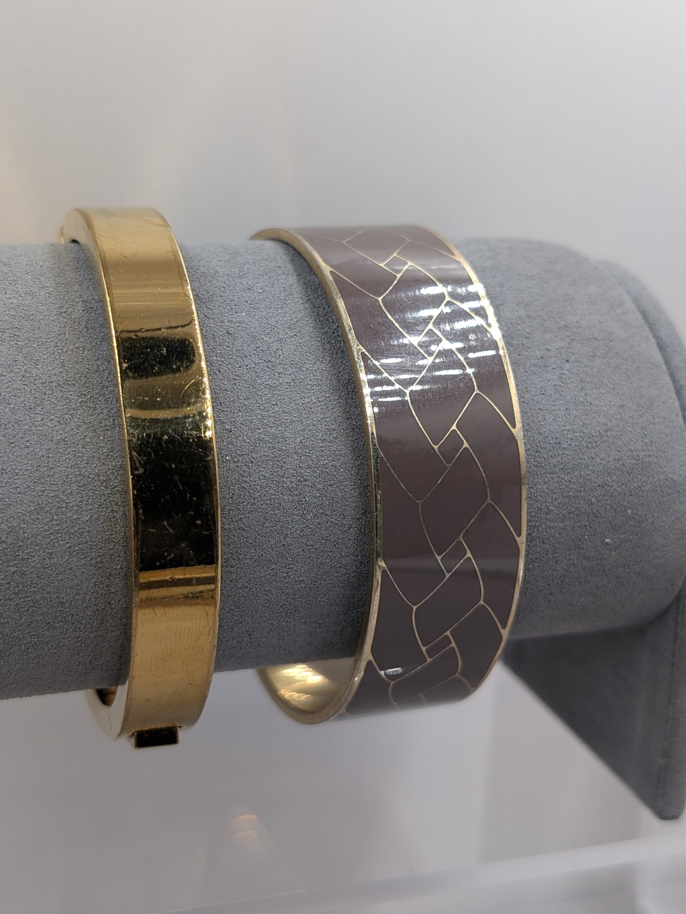 J. Crew Brown Geometric Enamel + Gold Tone Hinged Bangle Bracelet Set 1212
